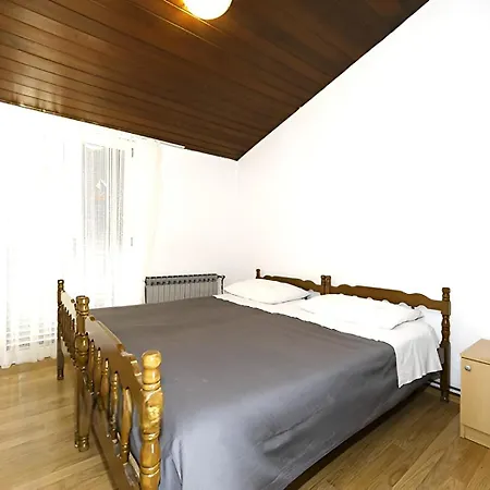 3 Apartament Igrane