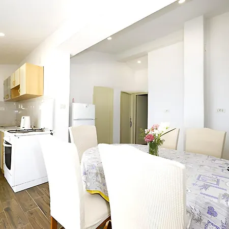 3 Apartman *