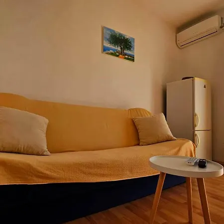 アパート 3 イグラネ